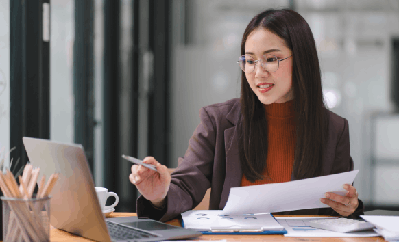 A translator confirms secure upload and deadline details for Spanish Translation Services in Massachusetts on live chat.