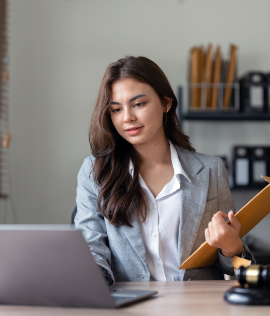 Lawyer using on certified translation services accepted by Massachusetts courts to ensure accurate legal proceedings.